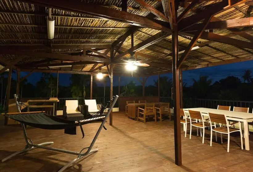 هتل Garden Palace Downtown Koror