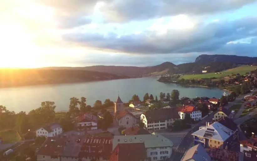 ホテル Hôtel De Ville   La Baie Du Lac