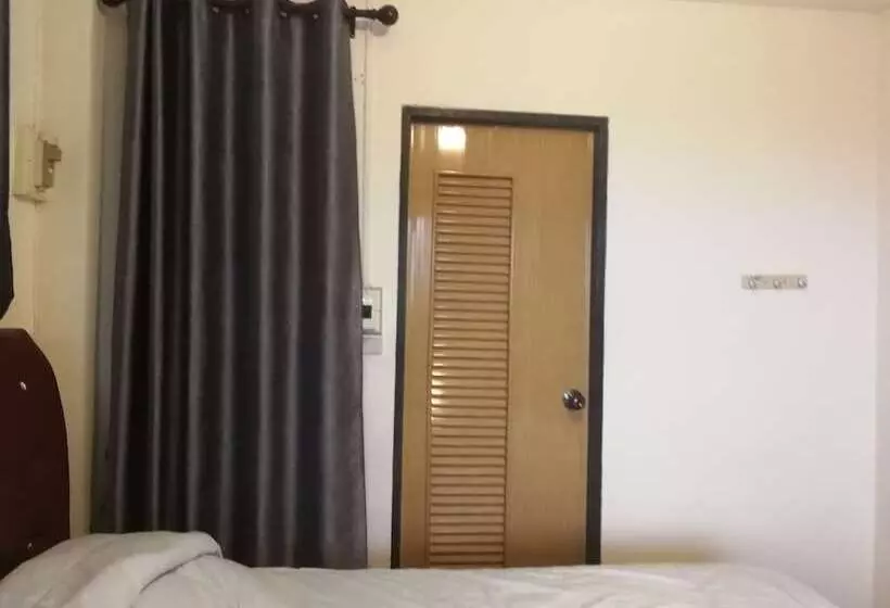 ホテル Ingkamol Homestay