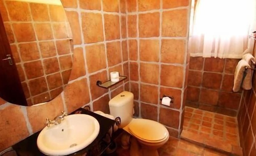 هتل Mount Etjo Safari Lodge