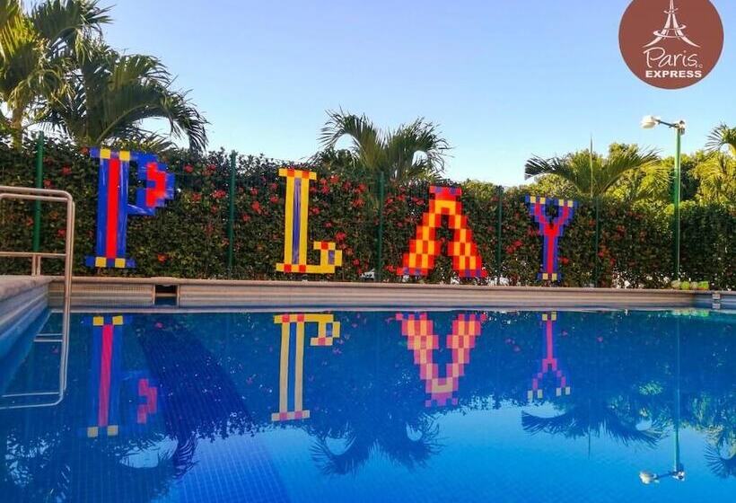 Отель Paris Fc Express