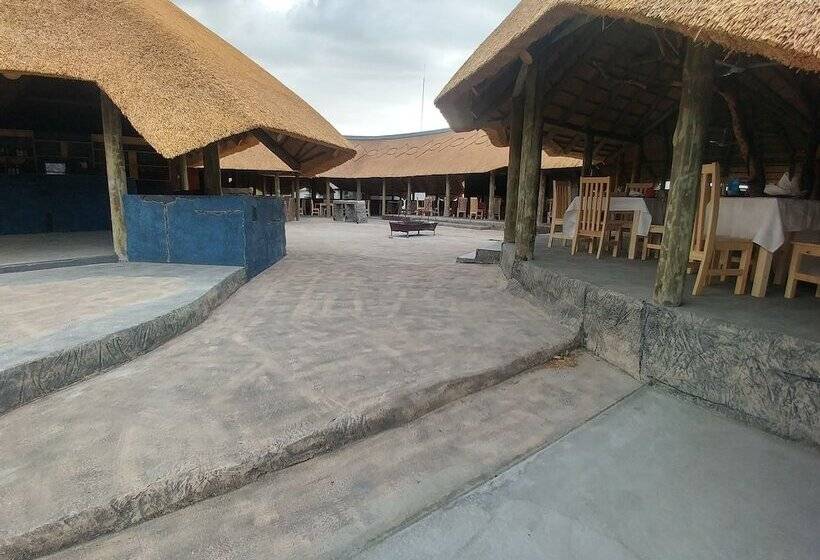 هتل Pelican Lodge And Camping