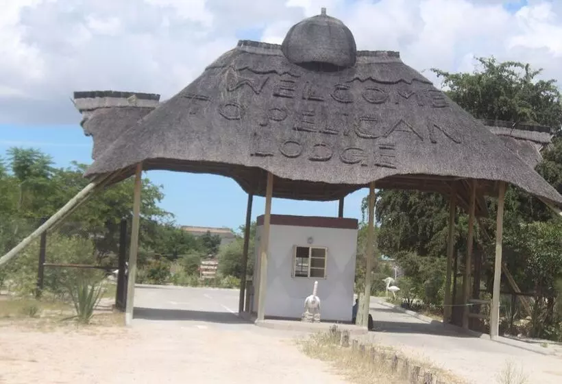 هتل Pelican Lodge And Camping