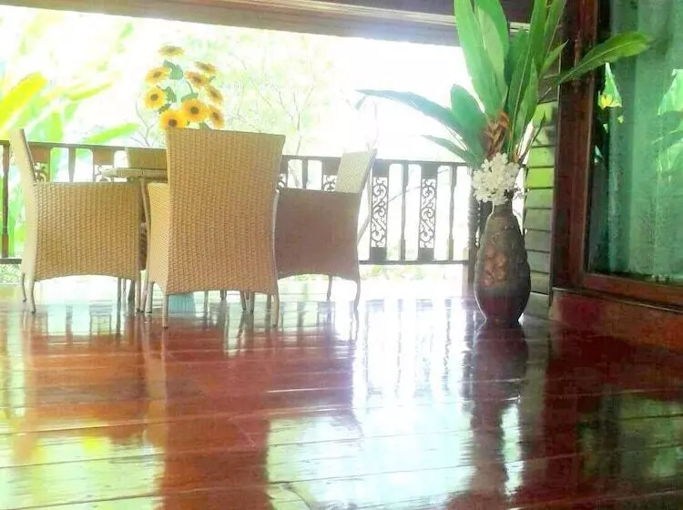 Hotelli Siam Tara Resort