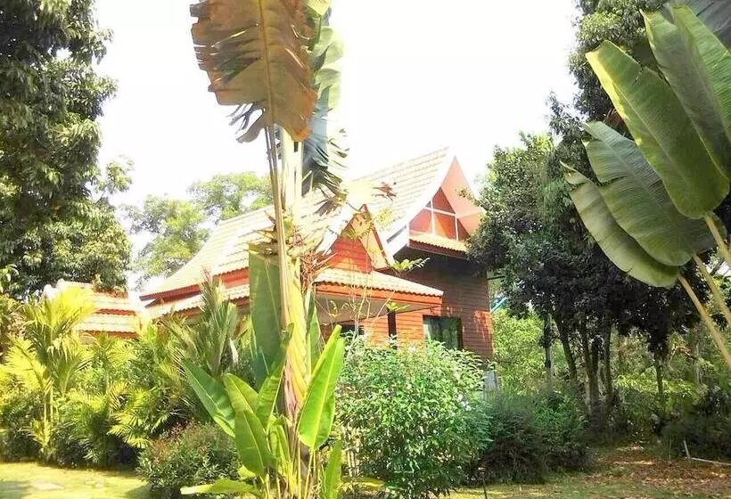 Hotelli Siam Tara Resort