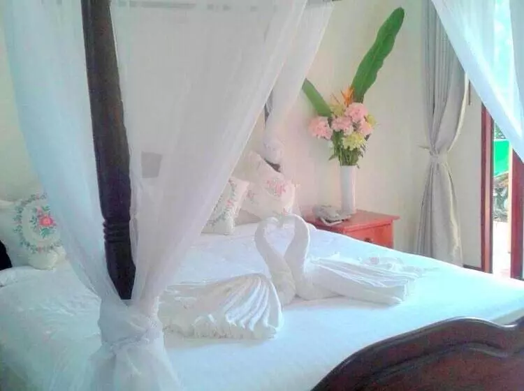 Hotelli Siam Tara Resort