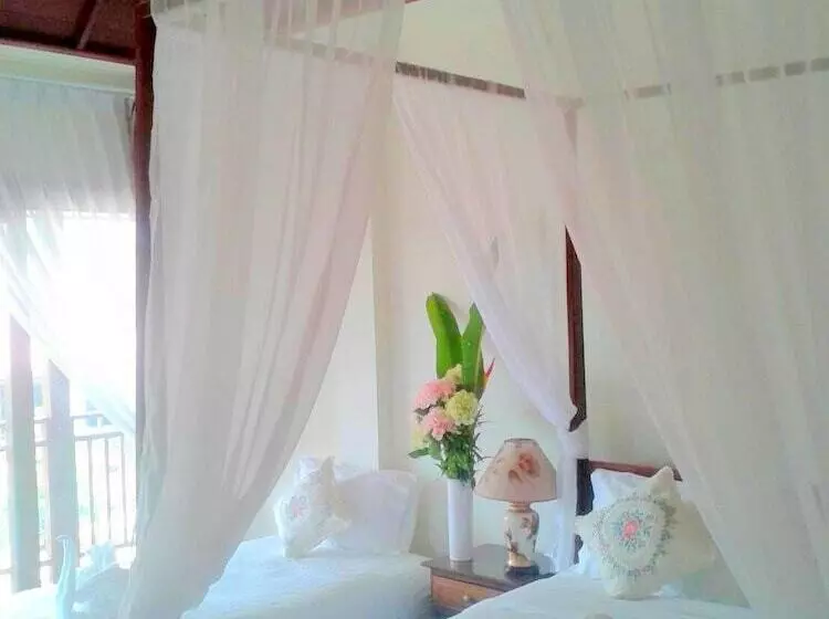 Hotelli Siam Tara Resort