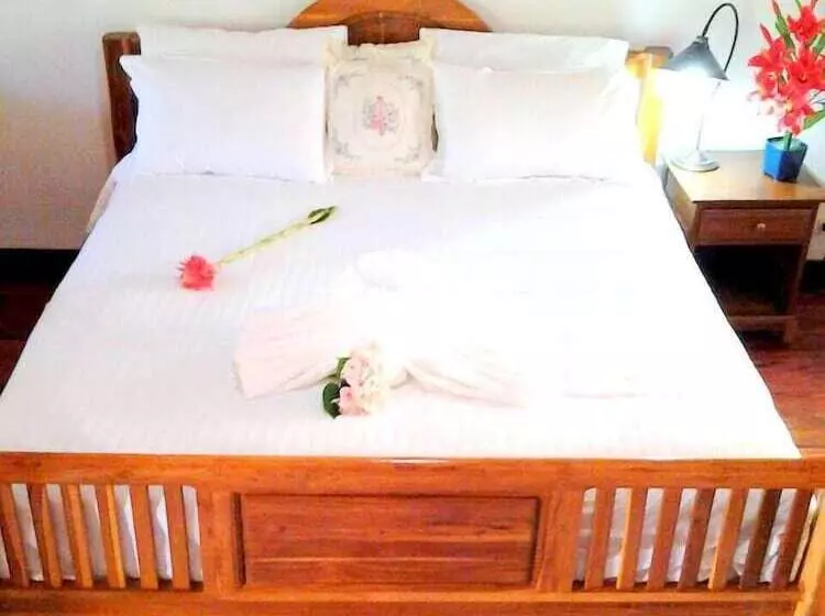 Hotelli Siam Tara Resort