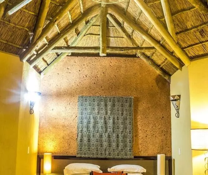 هتل Thaba Bosiu Cultural Village