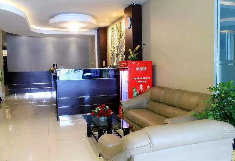 ホテル Zen Rooms Lengkong Gatot Subroto