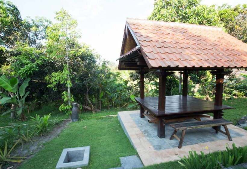 Kubu Ampo Villa