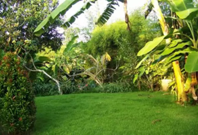 Kubu Ampo Villa
