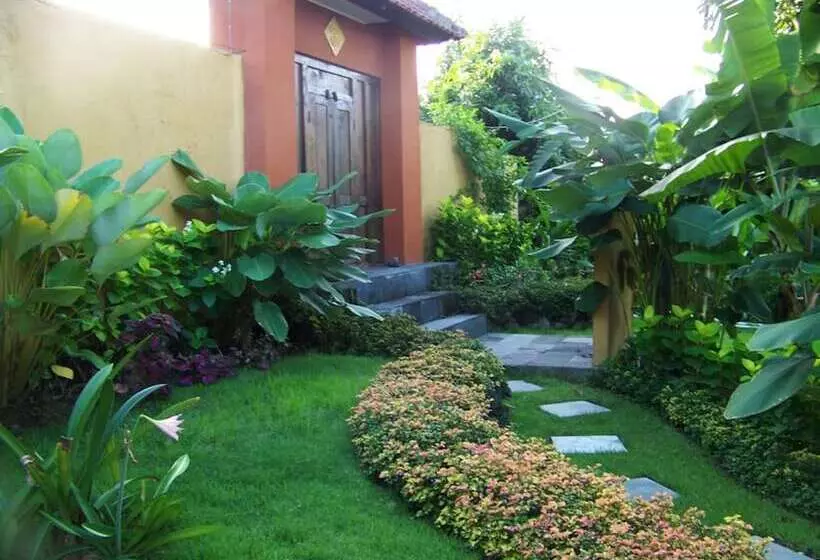 Kubu Ampo Villa