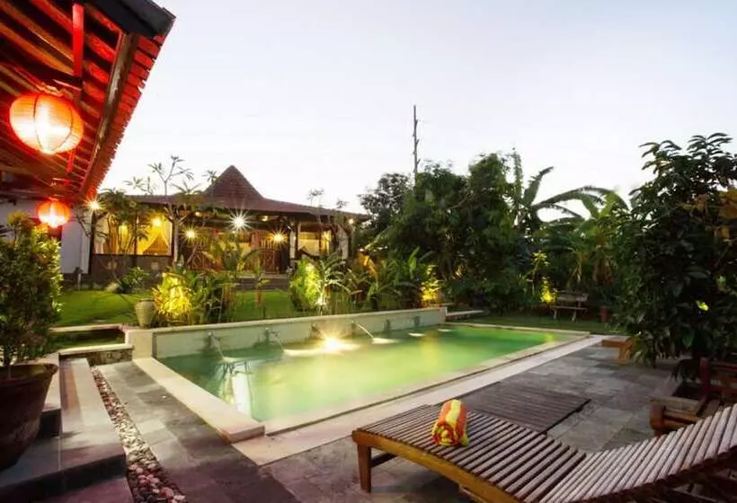 Kubu Ampo Villa