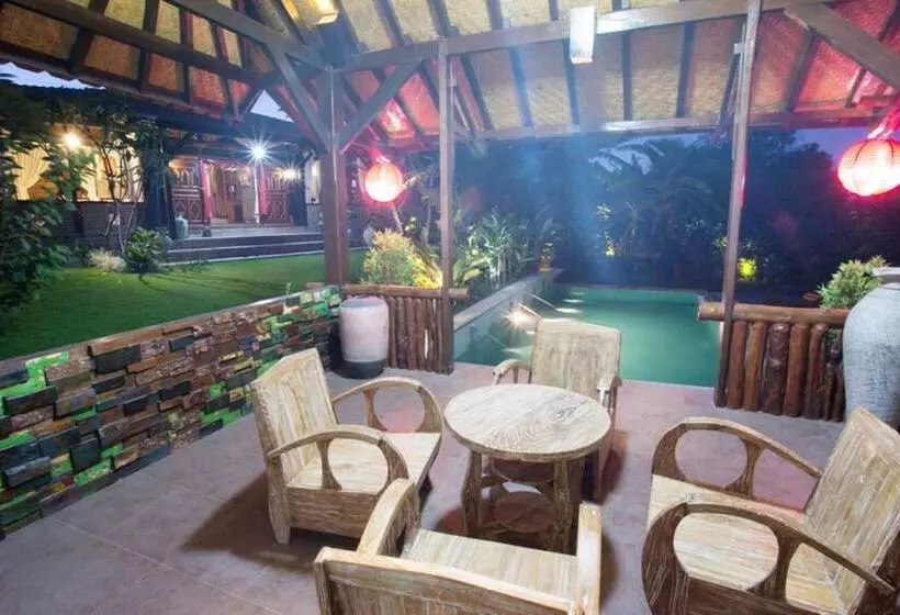 Kubu Ampo Villa