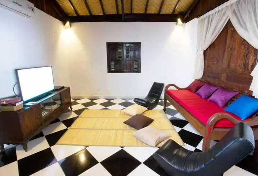 Kubu Ampo Villa