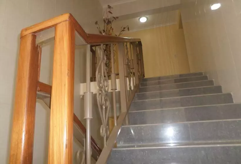 Mambosasa View Executive Hotel   Tabata