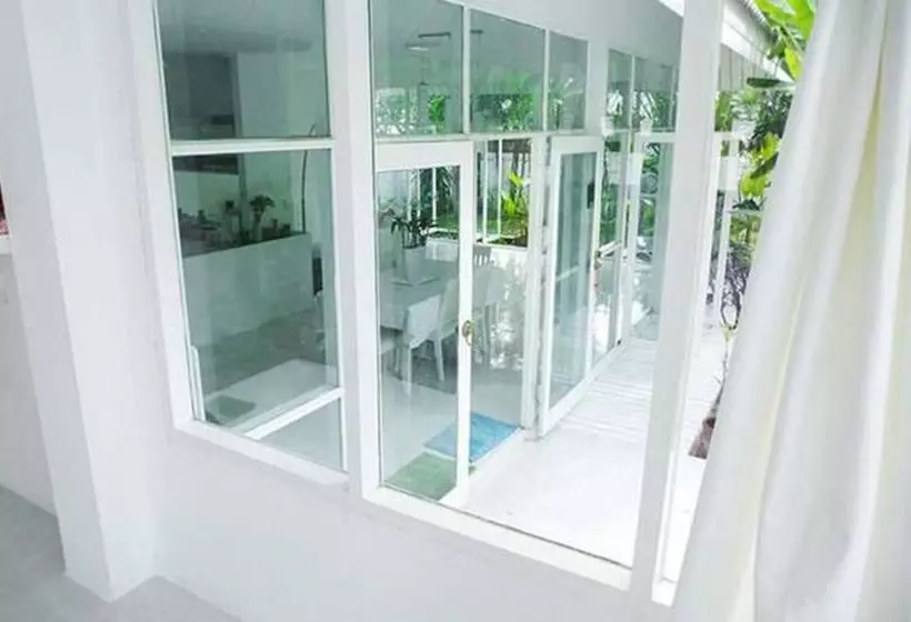 Majatalo Franjipani Home