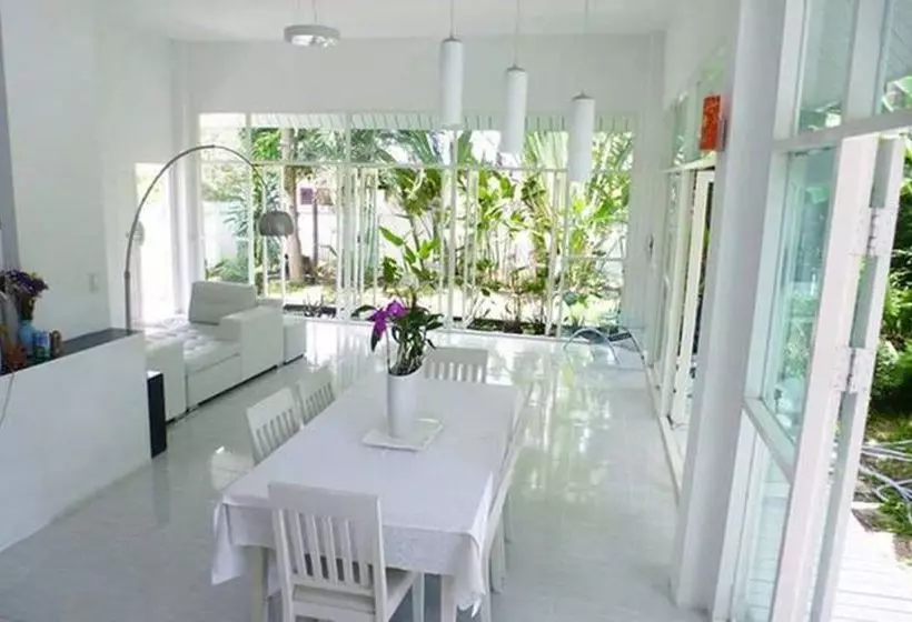 Majatalo Franjipani Home