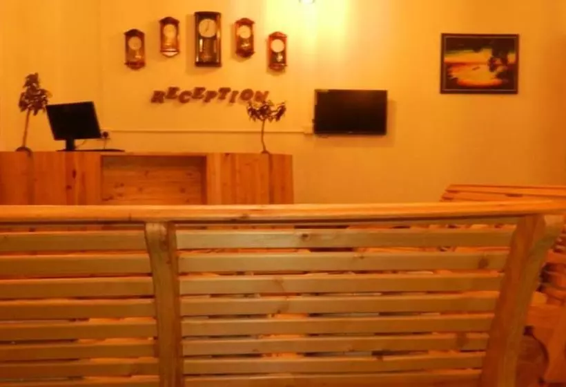 پانسیون Manta Inn
