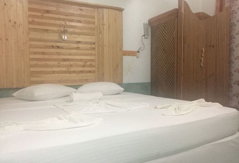 پانسیون Manta Inn