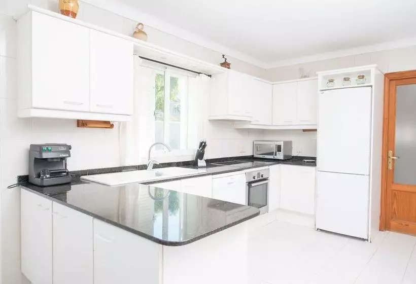 Beonholidays Villa Berry