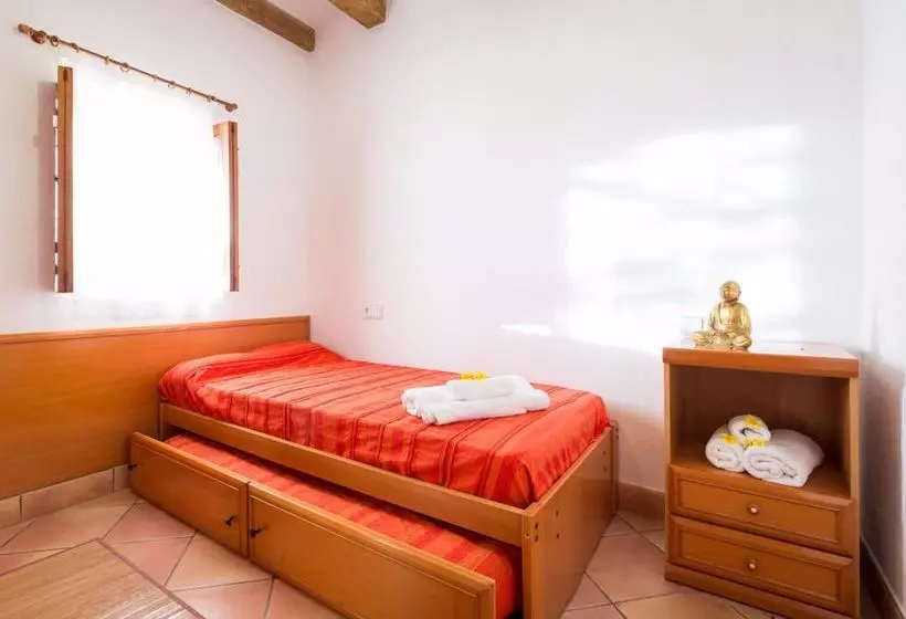 Villa Canseres