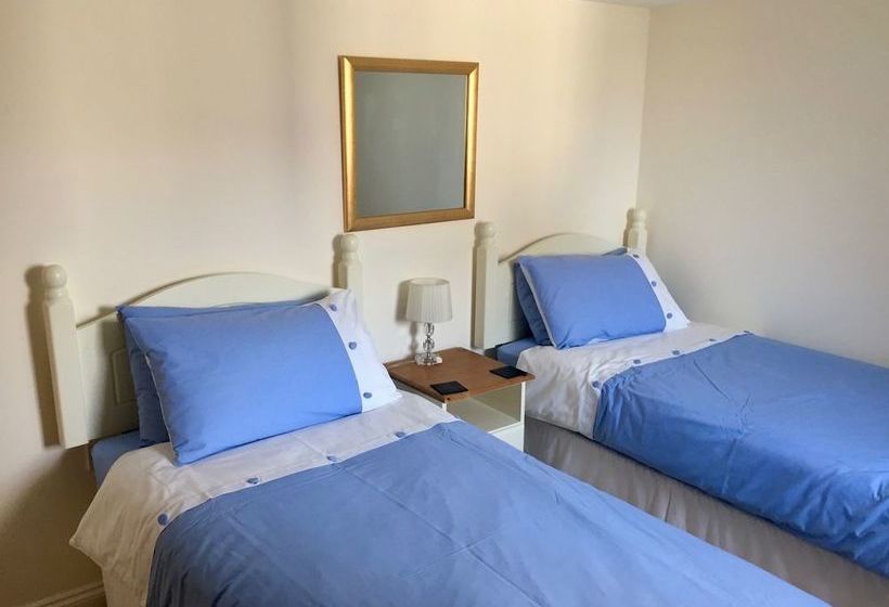 West Pennicknold Barn