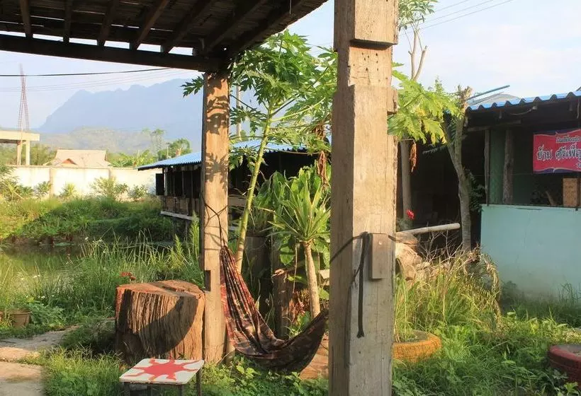 هاستل Chiangdao Wood House Homestay