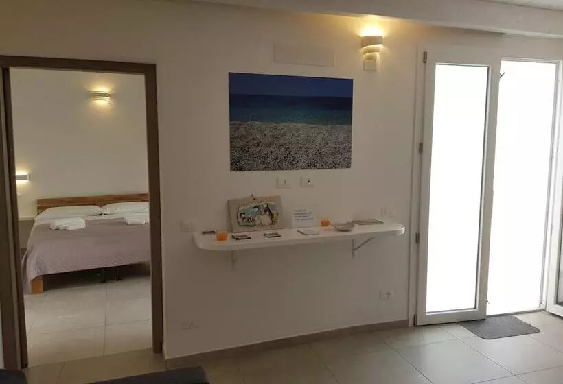 ベッドアンドブレックファースト B. Sinis