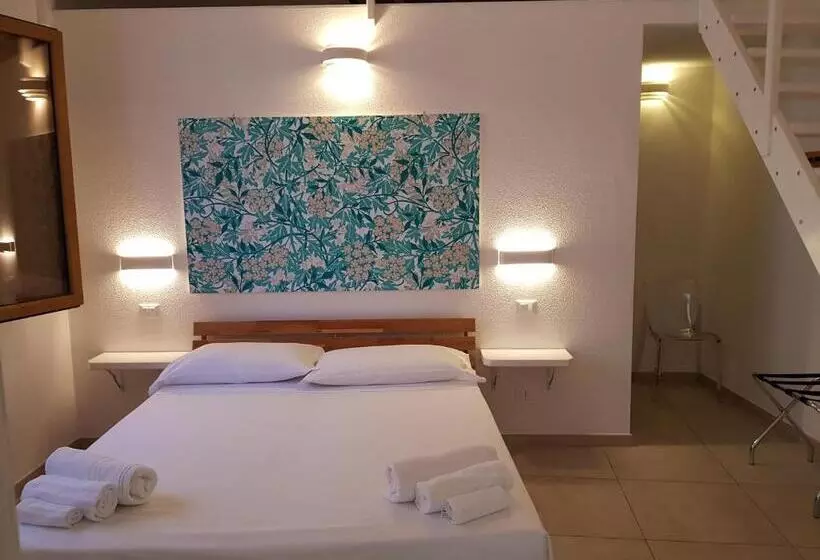 ベッドアンドブレックファースト B. Sinis