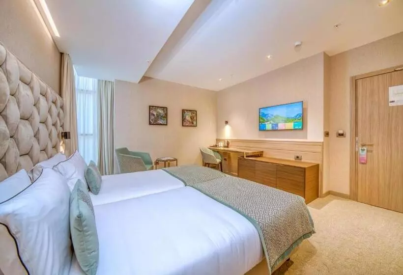 هتل Ami Budva Petrovac