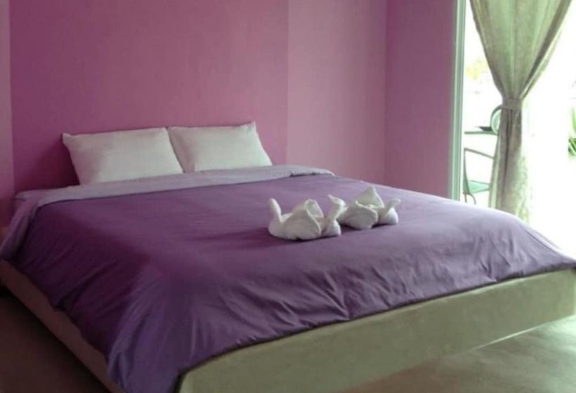 هتل Baanchomjan @ Suanphung