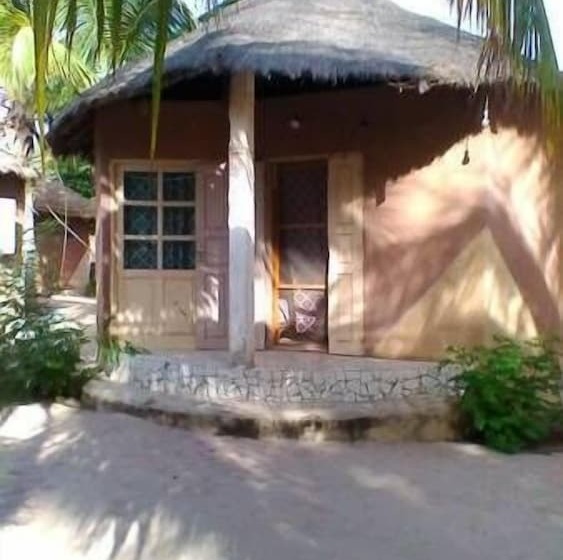 هتل Campement Nanaay