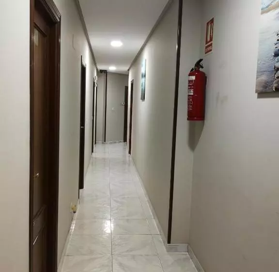 ホテル Hostal Cerecedo