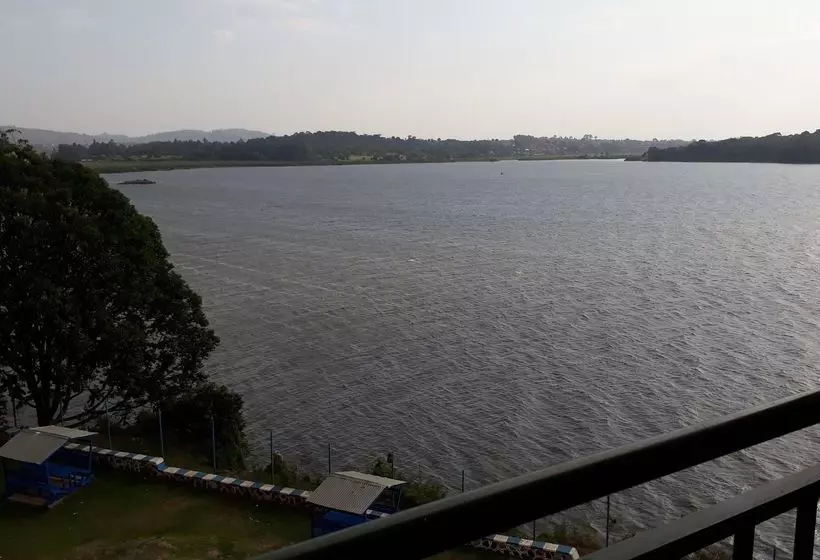 هتل Nabinonya Resort Beach
