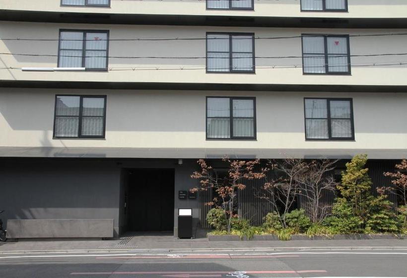 The General Kyoto Takatsuji Tominokoji