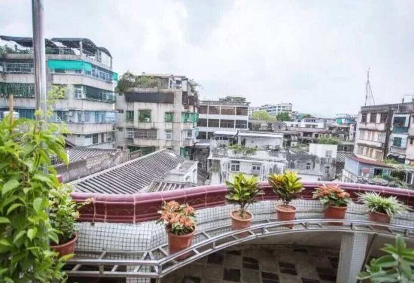 بنسيون Chaozhou Two Wood Hostel