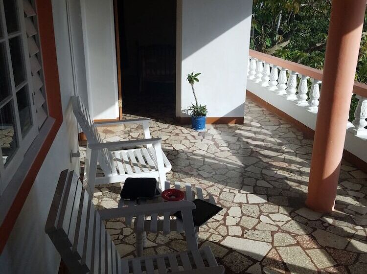 پانسیون Cozy Family Inn