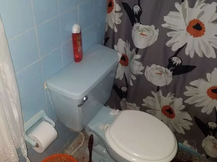 پانسیون Cozy Family Inn