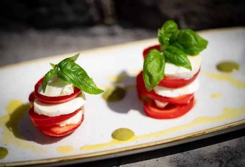 Podere Val D Orcia  Tuscany Equestrian