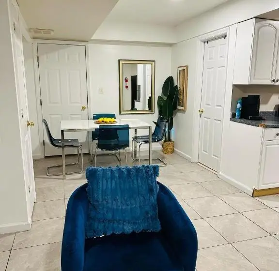 پانسیون Cosy Bedroom 6 Minutes To Ewr Prudential Hotels Pen Station