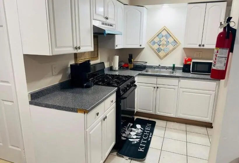 پانسیون Cosy Bedroom 6 Minutes To Ewr Prudential Hotels Pen Station