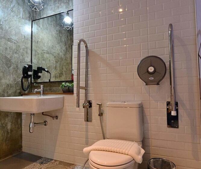 旅馆 Lana Beds & Space