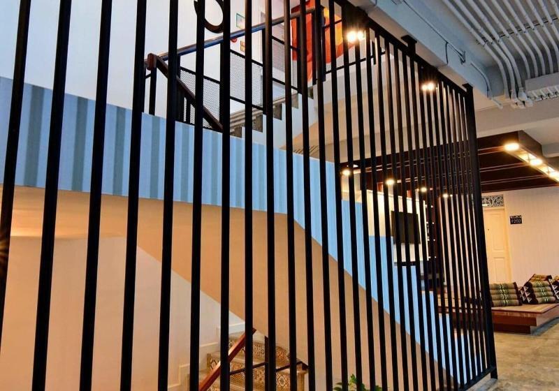 旅馆 Lana Beds & Space