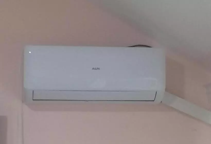 تختخواب و صبحانه Elmira