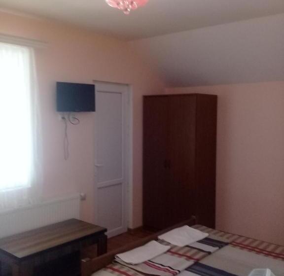 تختخواب و صبحانه Elmira