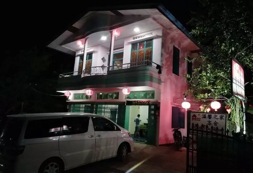 تختخواب و صبحانه Warm Home