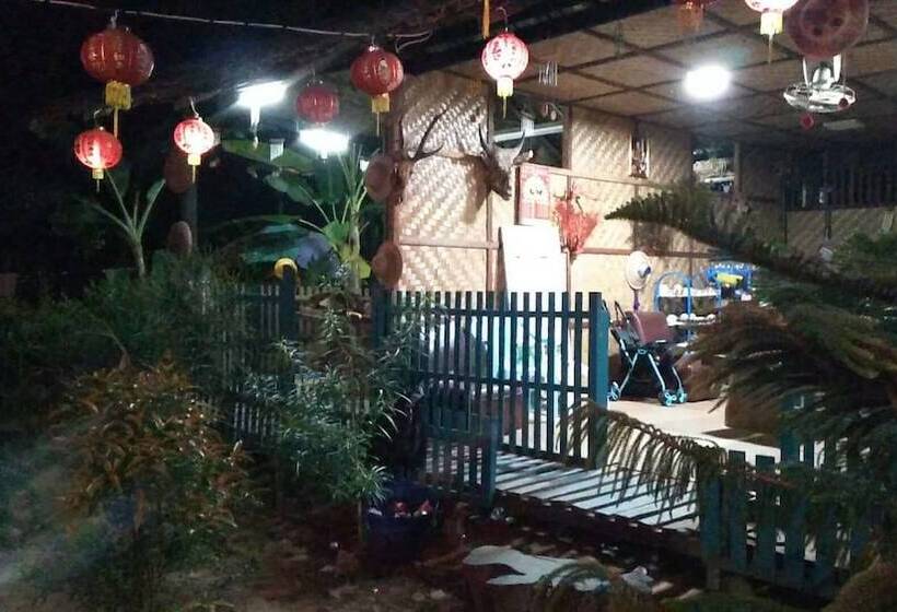 تختخواب و صبحانه Warm Home