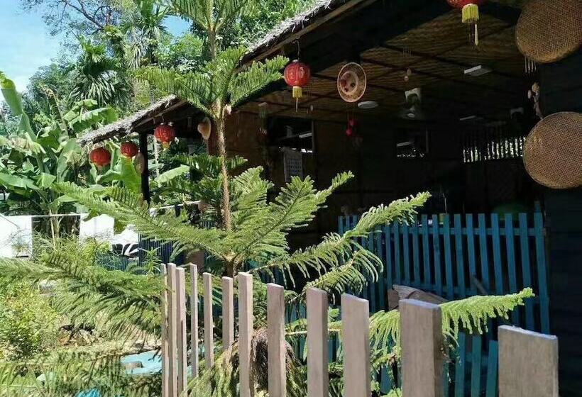 تختخواب و صبحانه Warm Home